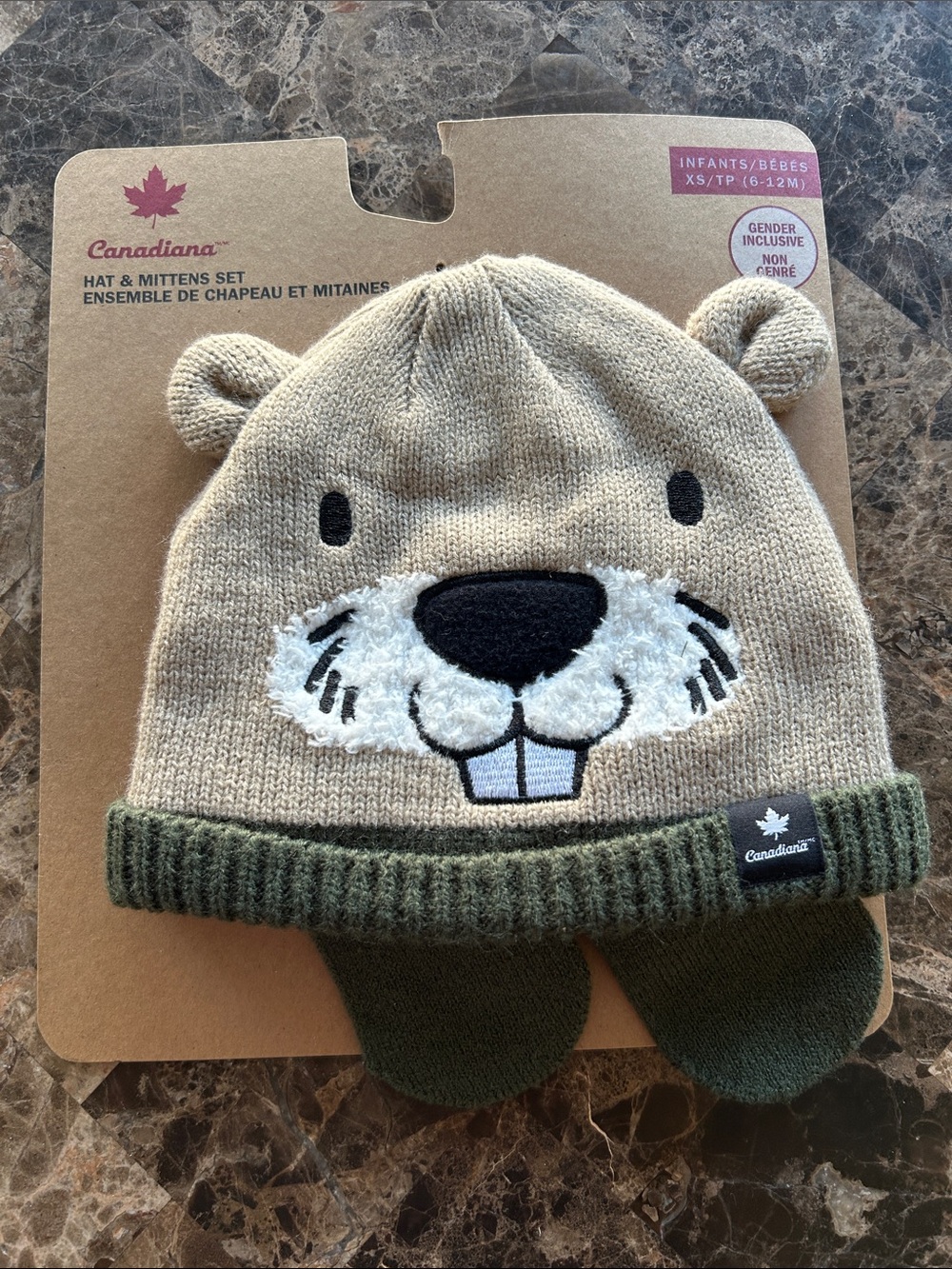 NWT 🆕 Canadiana Infant Beaver Knit Hat & Mittens Set - Beige and Olive 6-12 mths